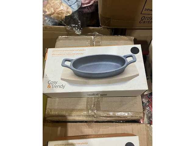 Ca. 22x gietijzeren gratinschotels met plankje, cosy&trendy - afbeelding 3 van  4