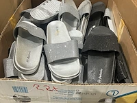 Ca. 22x paar slippers met glitters, zwart/zilver - afbeelding 7 van  7