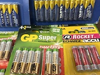Ca. 22x verpakking batterijen w.o. varta, supervalue - afbeelding 3 van  4