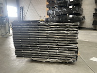 Ca. 231x channelsiding zwart gespoten - afbeelding 2 van  4