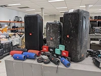 Ca. 23x bluetooth speakers, jbl - afbeelding 1 van  11