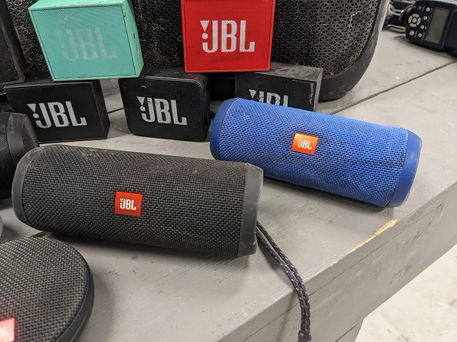 Ca. 23x bluetooth speakers, jbl - afbeelding 6 van  11