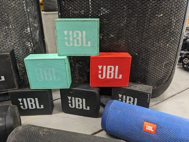 Ca. 23x bluetooth speakers, jbl - afbeelding 7 van  11