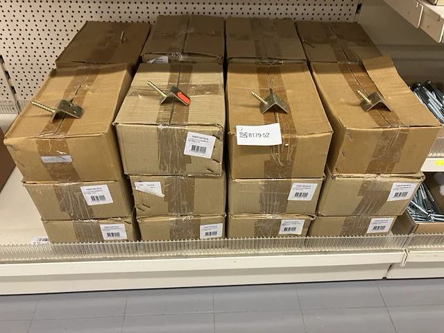 Ca. 24x 100 schutting/vlechtscherm steun verzinkt - afbeelding 1 van  3