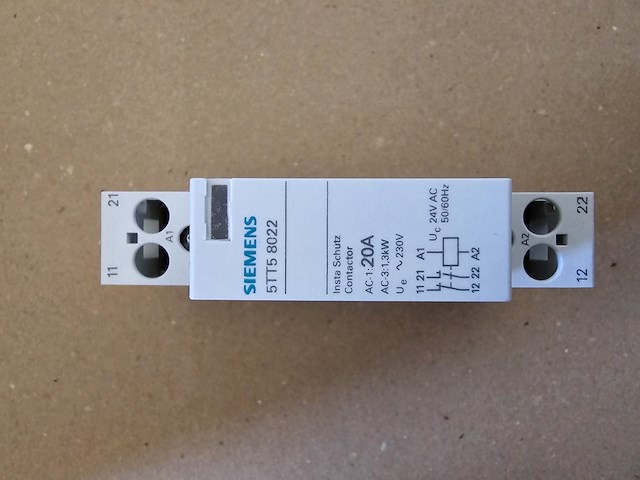 Ca. 24x kvm-switch alif2000r en diverse siemens materieel, alif en siemens - afbeelding 10 van  24