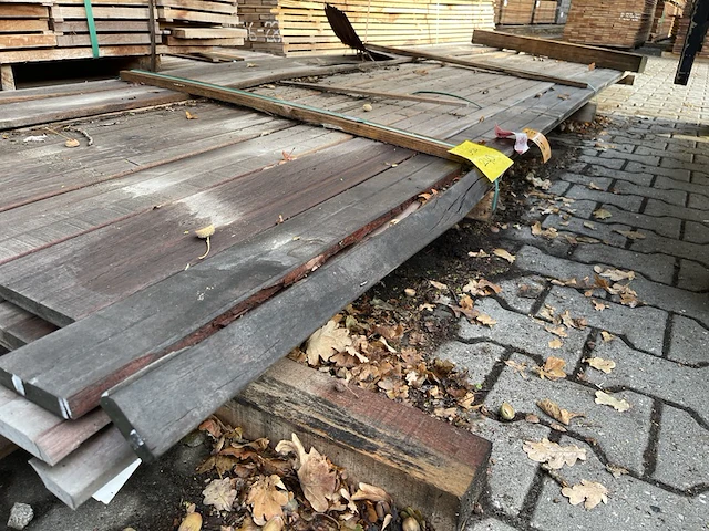 Ca. 24x partij hardhout, 16x135mm, lengte 400cm - afbeelding 2 van  3