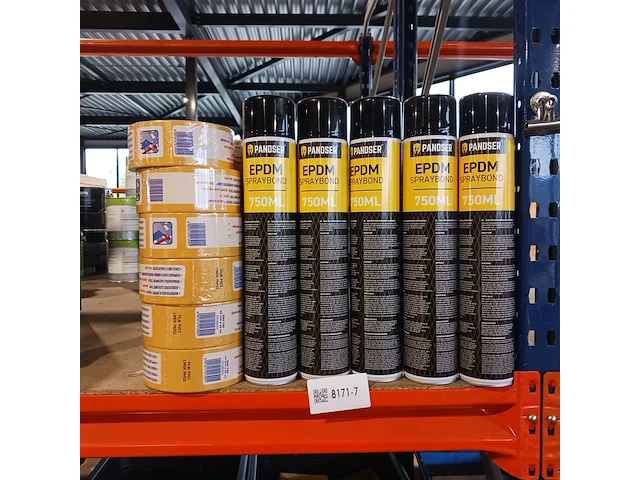 Ca. 24x rol dubbelzijdige tape en 5x epdm spraybond - afbeelding 2 van  8