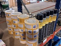 Ca. 24x rol dubbelzijdige tape en 5x epdm spraybond - afbeelding 3 van  8
