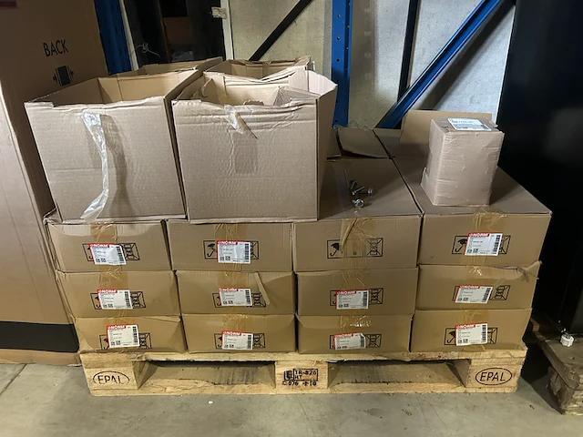 Ca. 25000x zeskantflensbout m10x30 6921tirt ft 8.8 c440 - afbeelding 1 van  4