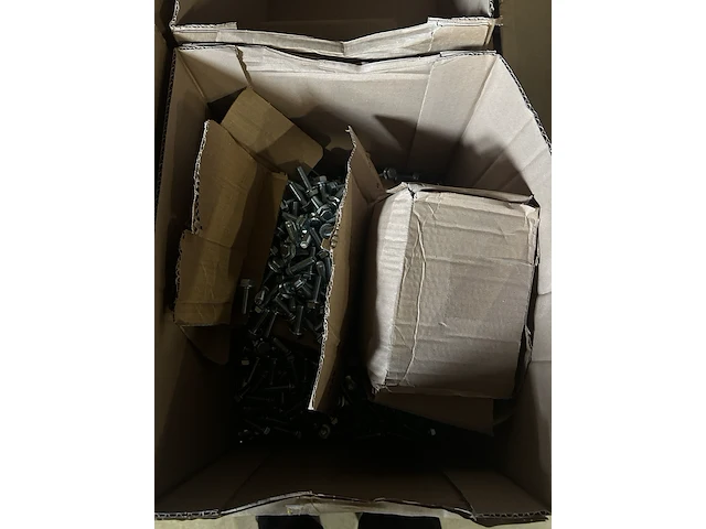 Ca. 25000x zeskantflensbout m10x30 6921tirt ft 8.8 c440 - afbeelding 2 van  4