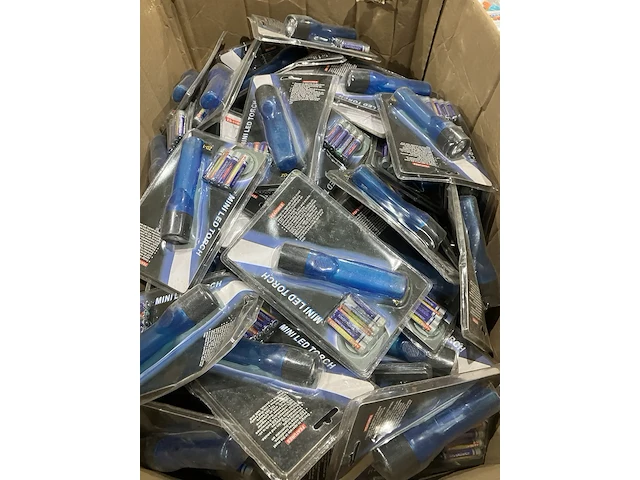 Ca. 250x mini led zaklampen - afbeelding 1 van  4