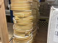 Ca. 250x tochtstrip d-profiel 6 meter geko - afbeelding 2 van  3