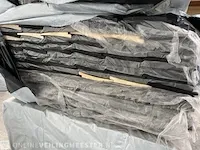 Ca. 256x planken zwarte zweeds rabatdelen 240cm lang - afbeelding 3 van  5