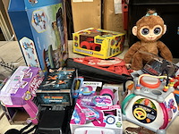 Ca. 25x a-merk speelgoed w.o. exost, zuma, furreal, dreamland, paw patrol - afbeelding 8 van  12