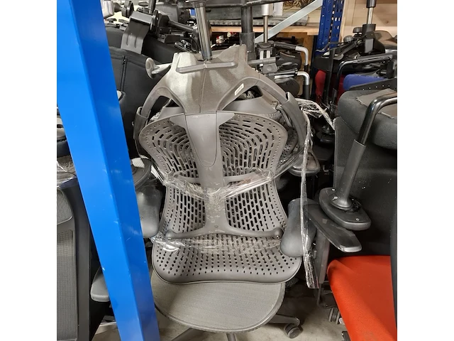 Ca. 25x bureaustoel, o.a. herman miller - afbeelding 4 van  12