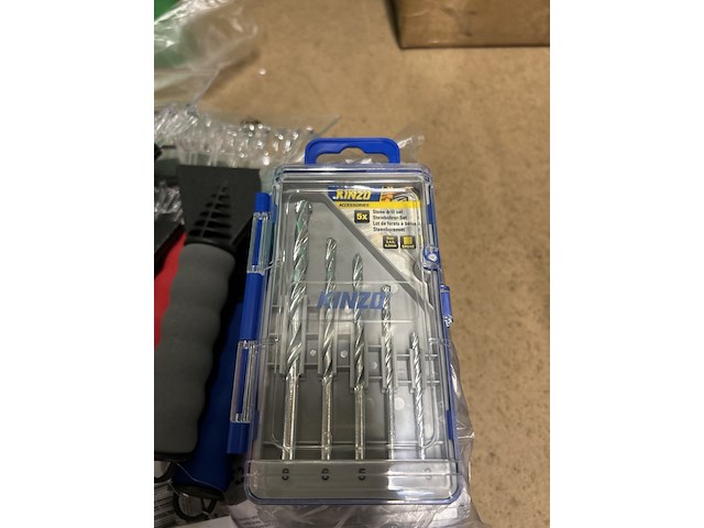 Ca. 25x diverse bouwmarkt artikelen, w.o. kinzo, dunlop - afbeelding 6 van  7