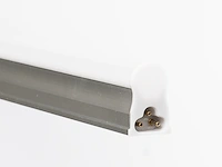 Ca. 25x led batten 16w, liper, wit, 2024 - afbeelding 1 van  2