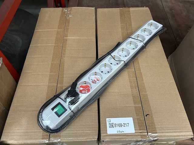 Ca. 25x stekkerdoos met schakelaar 10-voudig 3m, brennenstuhl, eco-line, lichtgrijs - afbeelding 1 van  4