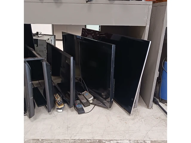 Ca. 25x televisies, sony, lg, phillips, samsung, panasonic - afbeelding 12 van  15