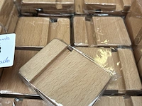 Ca. 260x houten telefoonhouder standaard met krat - afbeelding 5 van  5