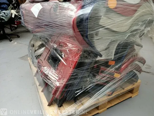 Ca. 26x diverse kappen t.b.v. scootmobiel o.a. prick en shoprider - afbeelding 4 van  8
