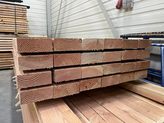 Ca. 26x douglas 75x175x3000mm bezaagd - afbeelding 2 van  3