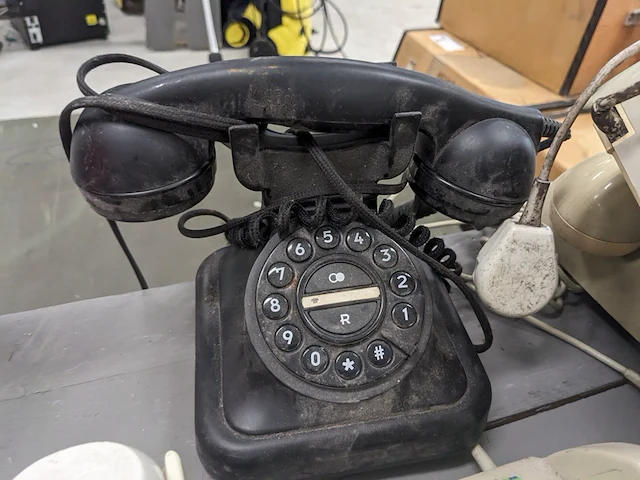 Ca. 26x nostalgische telefoons - afbeelding 4 van  12
