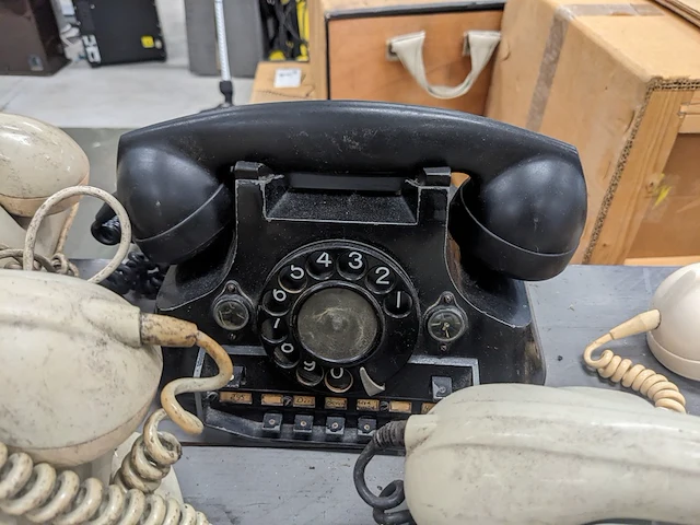 Ca. 26x nostalgische telefoons - afbeelding 9 van  12