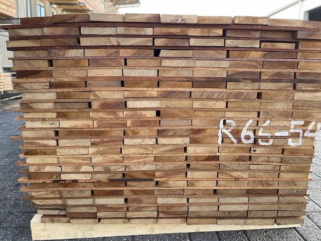 Ca. 270x guyana teak beschoeiingsplanken, 20x100mm, lengte 202/250cm, 68/300cm - afbeelding 3 van  4