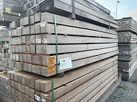 Ca. 27x guyana teak balken fijnbezaagd, 100x100, lengte 300cm - afbeelding 4 van  4