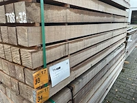 Ca. 27x guyana teak balken fijnbezaagd, 100x100mm, lengte 300cm - afbeelding 4 van  4