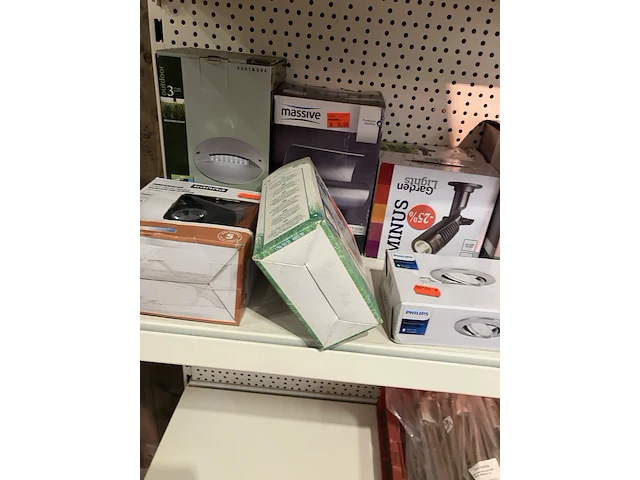 Ca. 27x philips massive en philips led - afbeelding 1 van  5