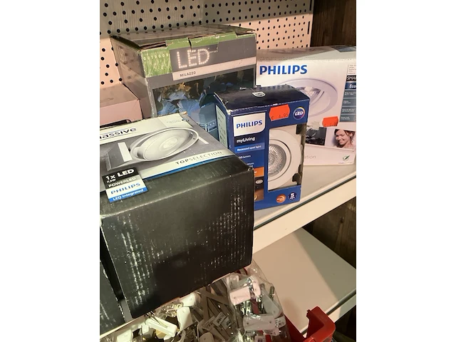 Ca. 27x philips massive en philips led - afbeelding 5 van  5