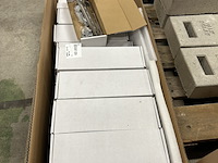 Ca. 27x set van 4 rvs haken + schroeven - afbeelding 4 van  6