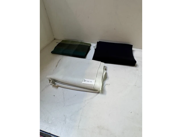 Ca. 27x sjaal, 7x muts en 4x paar handschoenen tom tailor - afbeelding 5 van  7