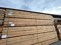 Ca. 28x douglas balken fijnbezaagd, 200x200mm, lengte 500cm - afbeelding 4 van  4