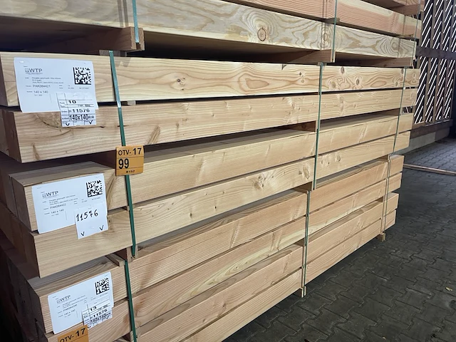 Ca. 28x douglas balken geschaafd, 140x140mm, lengte 300cm - afbeelding 4 van  4