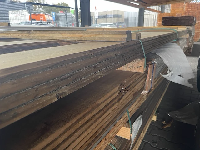 Ca. 29x thermo vuren veer en groef, 19x130mm, lengte 510cm - afbeelding 2 van  3