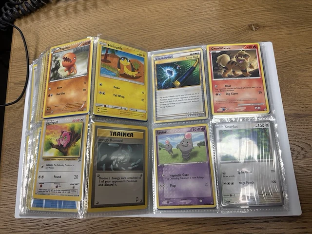 Ca 300 retro pokémon kaarten – eerste edities & klassiekers + mapje - afbeelding 5 van  33