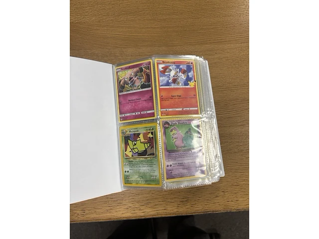 Ca 300 retro pokémon kaarten – eerste edities & klassiekers + mapje - afbeelding 31 van  33