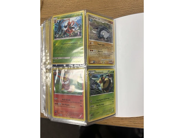 Ca 300 retro pokémon kaarten – eerste edities & klassiekers + mapje - afbeelding 32 van  33