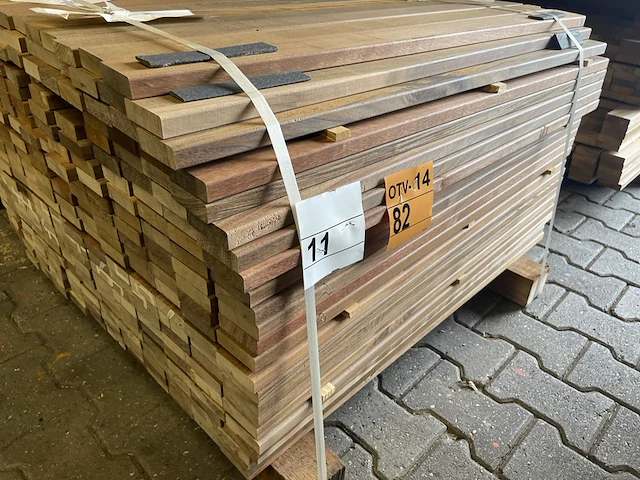 Ca. 300x ipé planken geschaafd country grade, 21x70mm, lengte 300/95cm - afbeelding 2 van  3