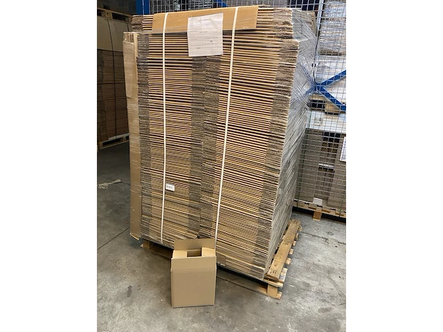 Ca. 300x verzenddozen , dubbelgolf, bruin, 26x17x29cm - afbeelding 2 van  4