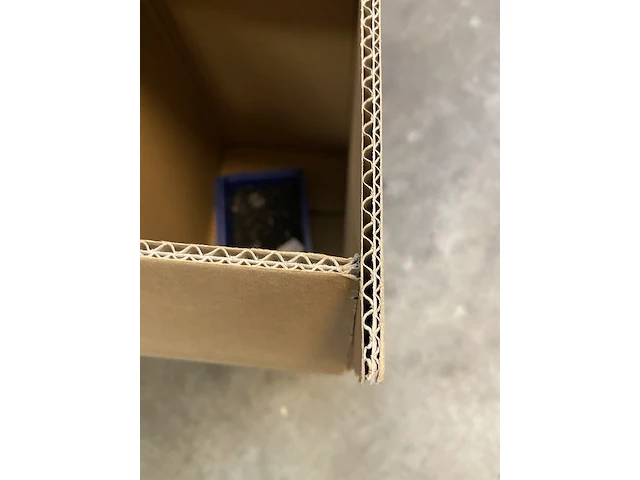 Ca. 300x verzenddozen , dubbelgolf, bruin, 26x17x29cm - afbeelding 3 van  4