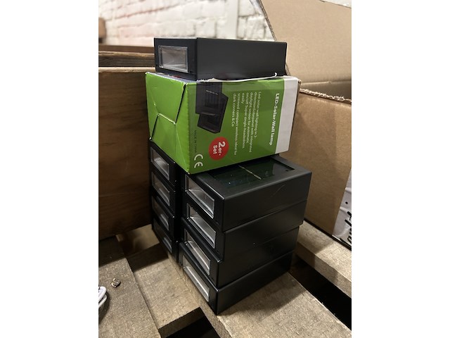 Ca. 30x led verlichting met zonnepaneel - afbeelding 4 van  5