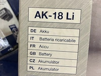 Ca. 30x lux accu+ laders - afbeelding 3 van  3