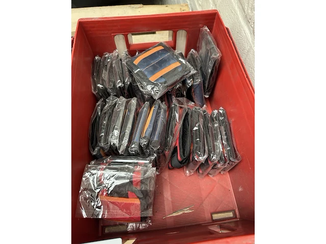 Ca. 30x magnetische polsband voor klussen - afbeelding 3 van  3