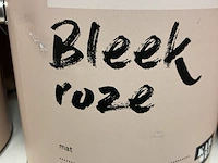 Ca. 30x muurverf 2,5 ltr roze - afbeelding 2 van  2
