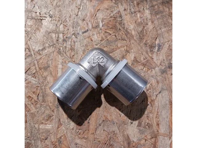 Ca. 30x pex koppeling 32mm x 32mm haaks, ifan, 2023 - afbeelding 1 van  6