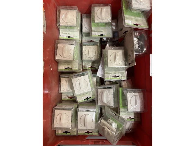 Ca. 30x schneider electric jaloezie schakelaar - afbeelding 1 van  2